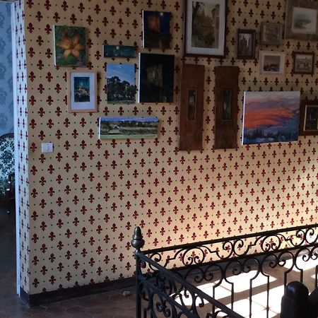 Hotel Chez Les Artistes Servian Exterior foto